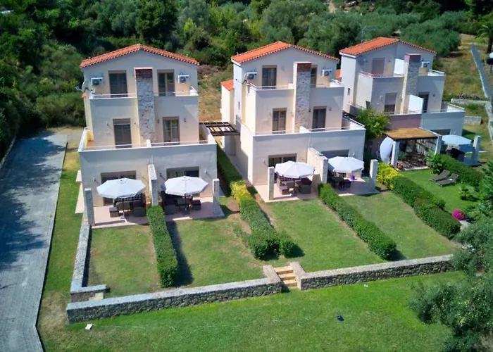 Villa Alex Holiday Home