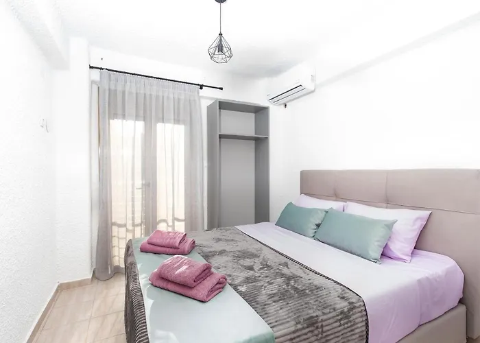 Villa Alex Holiday Home