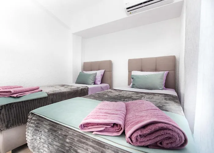 Villa Alex Holiday Home